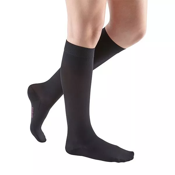 Mediven Comfort Extra-Wide Knee High 30-40 mmHg Compression Socks, Open Toe
